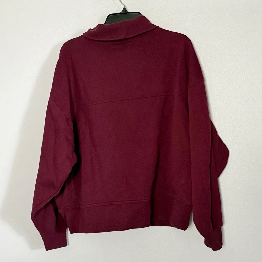 Alo Yoga Hazy Mock Neck Pullover in Burgundy Oversized Relaxed - Medium